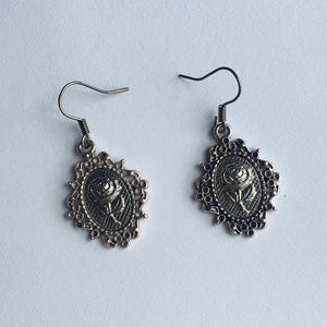 🌹 Rose stamping silver dangle earrings 🌹